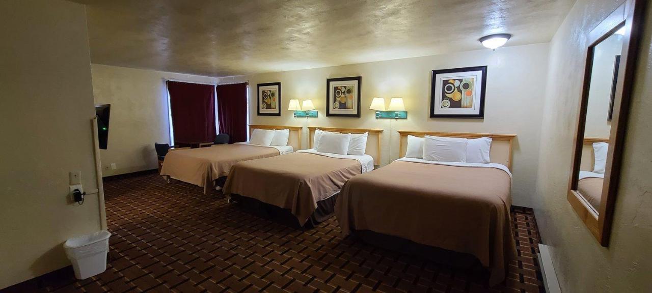 Economy Inn Ридспорт Экстерьер фото